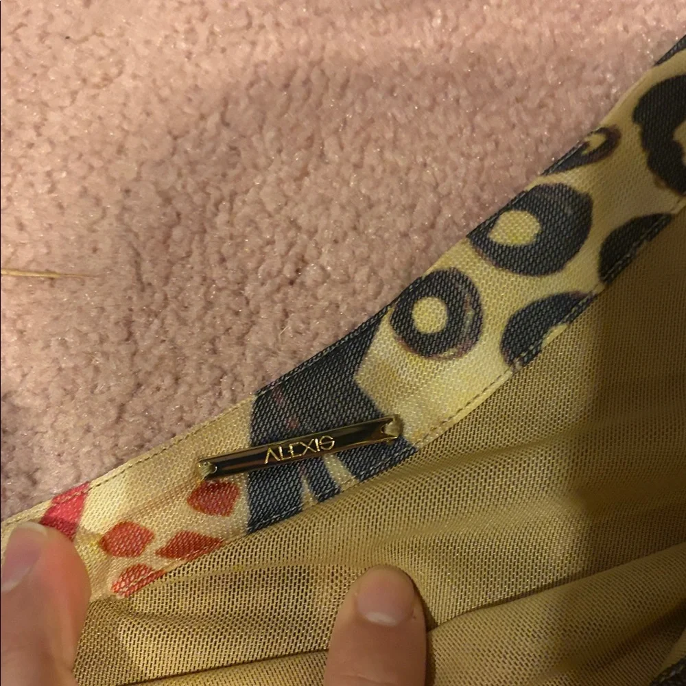 Alexis Vibrant Abstract Wrap Top - Picture 2 of 3